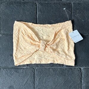 Free People Floral Frills Knotted Bandeau Bra
Bleach Apricot/ Orange NWT